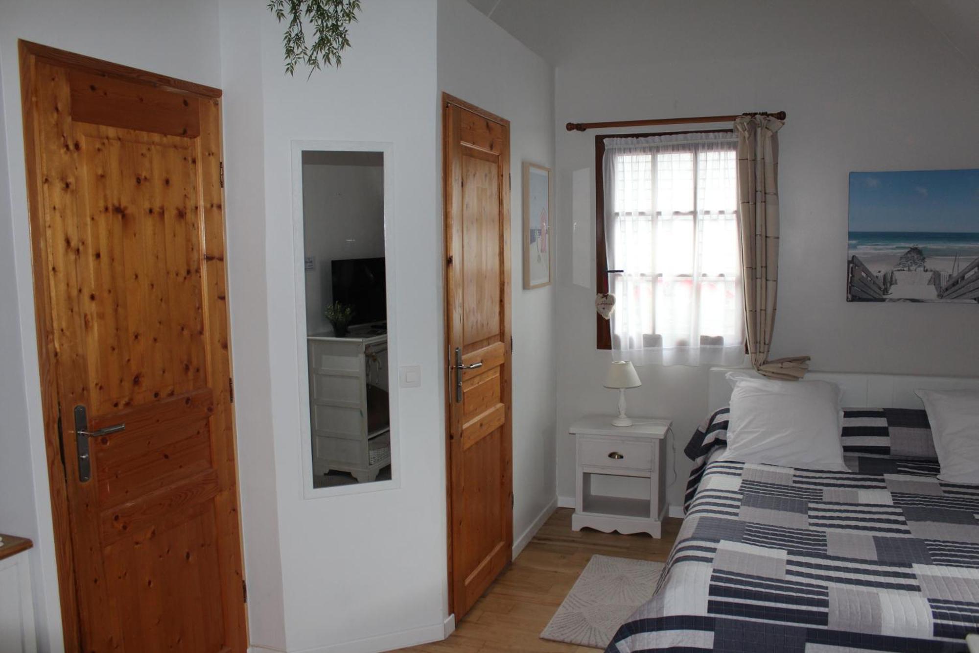 B&B Devalpierre Adult Only Glanville Luaran gambar